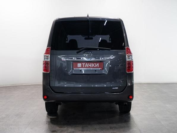 Toyota Noah II (R70) с пробегом 2009 года, цена 1 345 000 рублей, 212990 км, минивэн, Автокод Объявления