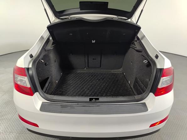 Skoda Octavia III (A7) с пробегом 2013 года, цена 850 000 рублей, 258000 км, лифтбек, Автокод Объявления