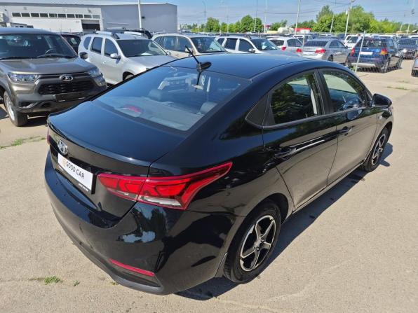 Hyundai Solaris II с пробегом 2018 года, цена 1 320 000 рублей, 105483 км, седан, Автокод Объявления
