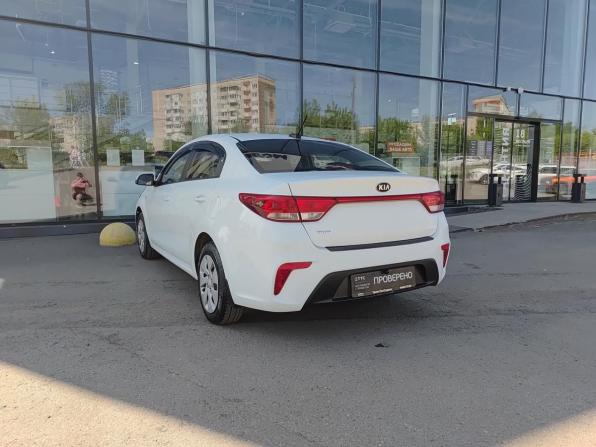 Kia Rio IV с пробегом 2018 года, цена 1 270 000 рублей, 74000 км, седан, Автокод Объявления
