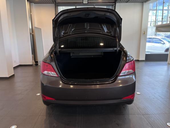 Hyundai Solaris I Рестайлинг с пробегом 2016 года, цена 1 336 000 рублей, 106000 км, седан, Автокод Объявления