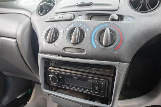 Toyota Vitz I (P10) с пробегом 2000 года, цена 399 000 рублей, 300000 км, хэтчбек, Автокод Объявления