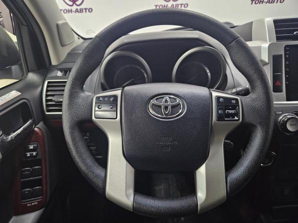 Toyota Land Cruiser Prado 150 Series Рестайлинг 1 с пробегом 2016 года, цена 3 620 000 рублей, 171443 км, внедорожник, Автокод Объявления