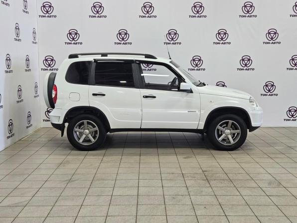Chevrolet Niva I Рестайлинг с пробегом 2015 года, цена 597 000 рублей, 140000 км, внедорожник, Автокод Объявления