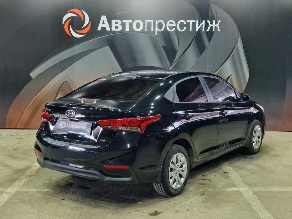 Hyundai Solaris II с пробегом 2018 года, цена 1 265 000 рублей, 65000 км, седан, Автокод Объявления