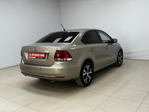 Volkswagen Polo V Рестайлинг с пробегом 2016 года, цена 935 000 рублей, 161328 км, седан, Автокод Объявления