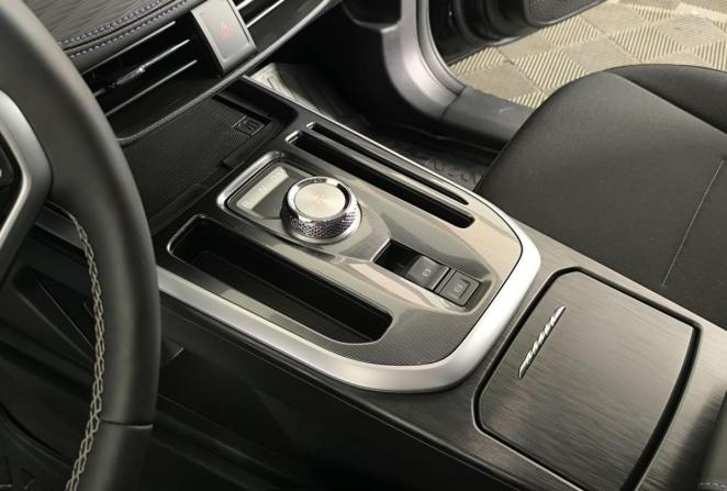 Haval Jolion I Рестайлинг 2 с пробегом 2025 года, цена 2 345 000 рублей, 2589 км, внедорожник, Автокод Объявления