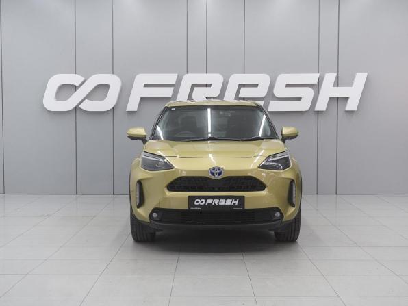 Toyota Yaris Cross с пробегом 2021 года, цена 2 420 000 рублей, 69970 км, внедорожник, Автокод Объявления