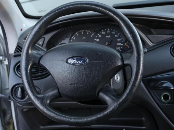 Ford Focus I Рестайлинг с пробегом 2004 года, цена 298 000 рублей, 226719 км, седан, Автокод Объявления
