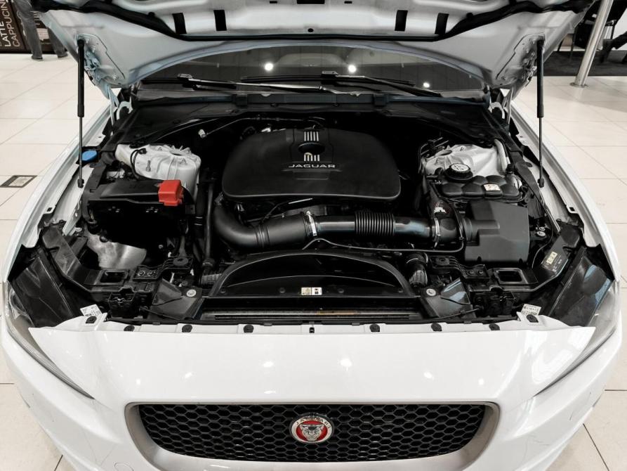 Jaguar XE I Казань  - изображение 11
