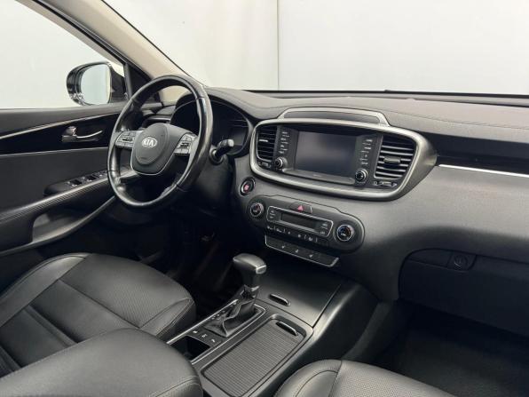 Kia Sorento III Prime Рестайлинг с пробегом 2019 года, цена 2 895 000 рублей, 62961 км, внедорожник, Автокод Объявления