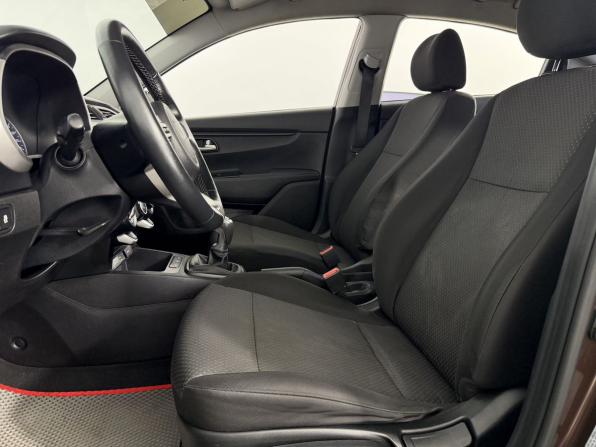 Kia Rio IV Рестайлинг с пробегом 2022 года, цена 1 250 000 рублей, 219264 км, седан, Автокод Объявления