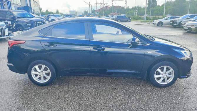 Hyundai Solaris II Рестайлинг с пробегом 2021 года, цена 1 515 000 рублей, 101900 км, седан, Автокод Объявления