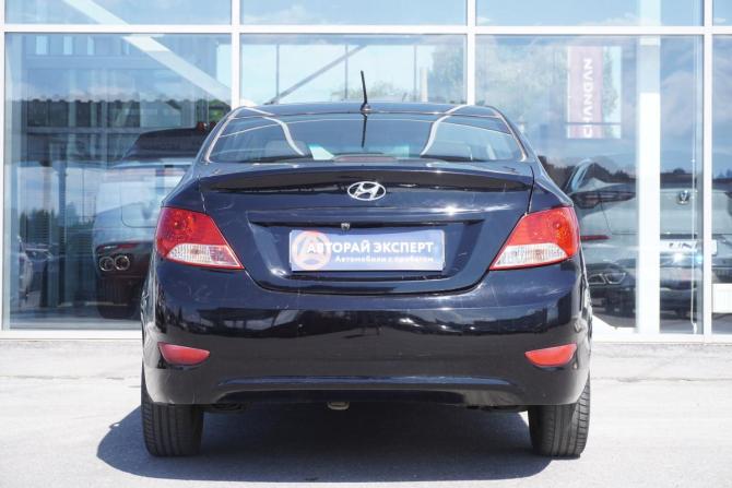 Hyundai Solaris I с пробегом 2014 года, цена 785 000 рублей, 122945 км, седан, Автокод Объявления
