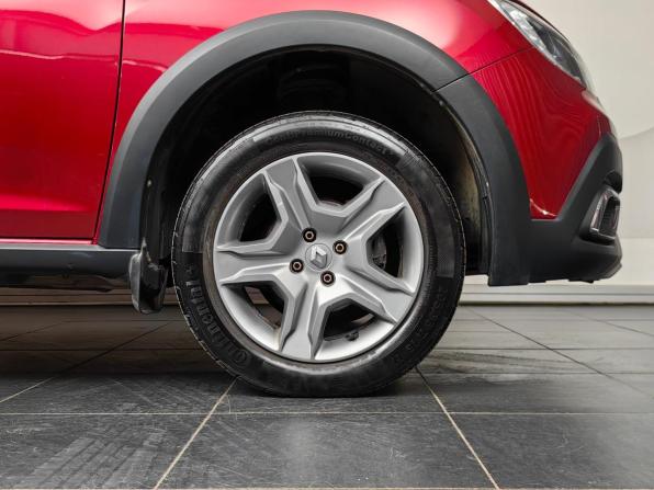 Renault Logan II Рестайлинг с пробегом 2019 года, цена 1 275 000 рублей, 30000 км, седан, Автокод Объявления