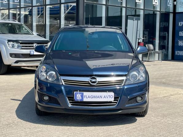 Opel Astra H Рестайлинг с пробегом 2012 года, цена 697 000 рублей, 187132 км, седан, Автокод Объявления