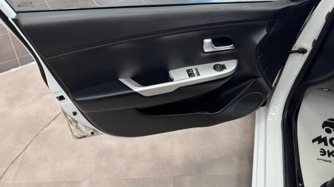 Kia Rio III с пробегом 2014 года, цена 780 000 рублей, 148660 км, хэтчбек, Автокод Объявления