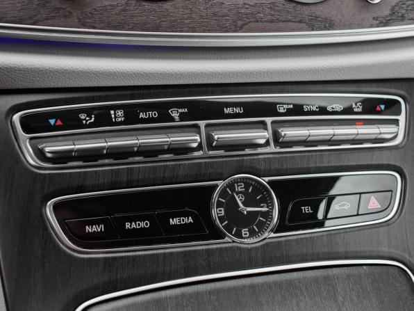 Mercedes-Benz E-Класс V (W213 S213 C238) с пробегом 2017 года, цена 3 025 000 рублей, 169556 км, седан, Автокод Объявления