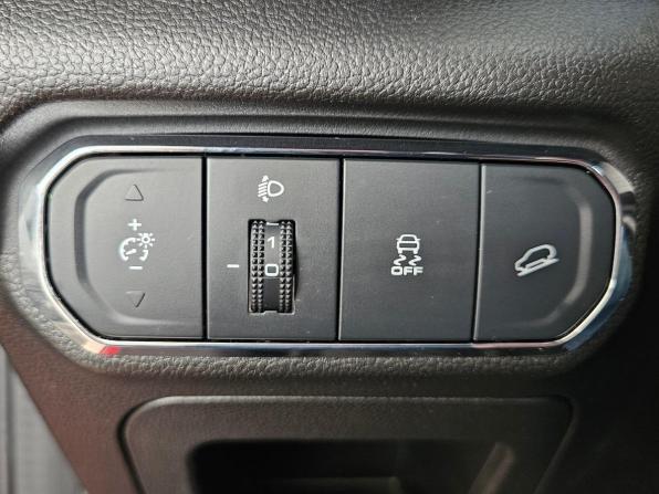Haval Jolion I с пробегом 2023 года, цена 1 730 000 рублей, 85535 км, внедорожник, Автокод Объявления
