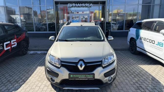 Renault Sandero II с пробегом 2015 года, цена 935 000 рублей, 99127 км, хэтчбек, Автокод Объявления