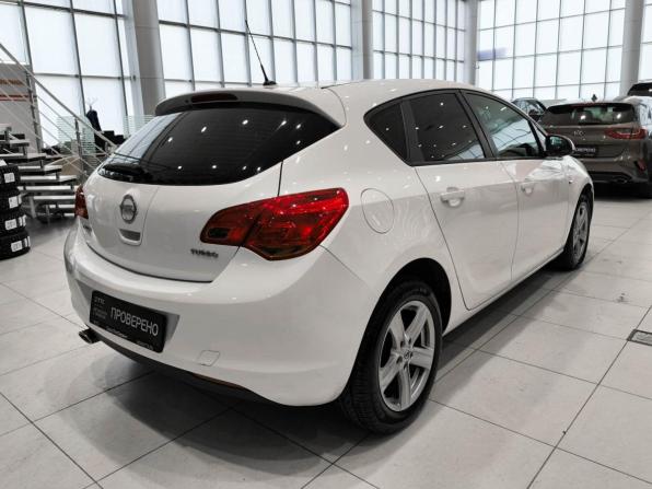 Opel Astra J с пробегом 2011 года, цена 499 000 рублей, 213293 км, хэтчбек, Автокод Объявления