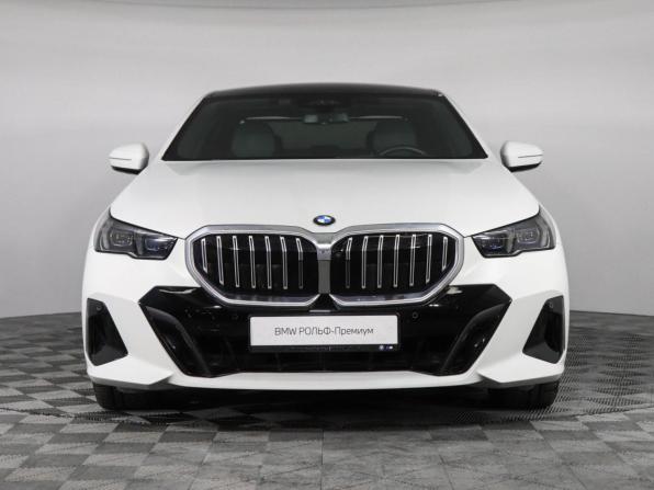 BMW 5 серии VIII (G60/G61/G68) с пробегом 2023 года, цена 7 050 000 рублей, 40682 км, седан, Автокод Объявления