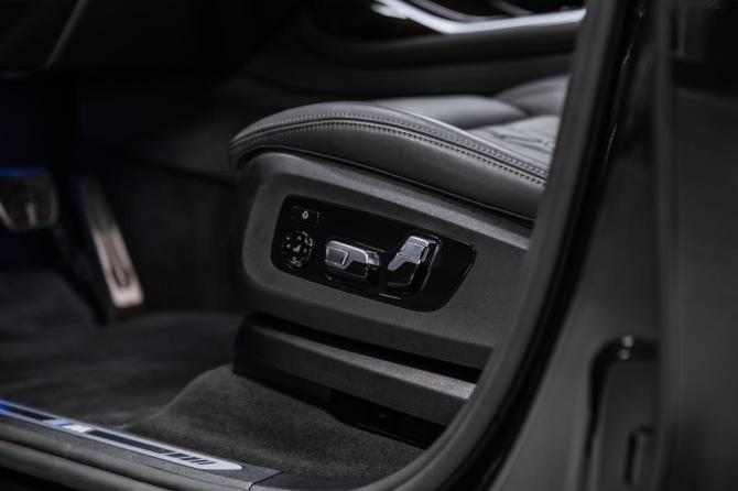 Новый BMW X7 I (G07) Рестайлинг 2025 года, цена 15 700 000 рублей, внедорожник, Автокод Объявления