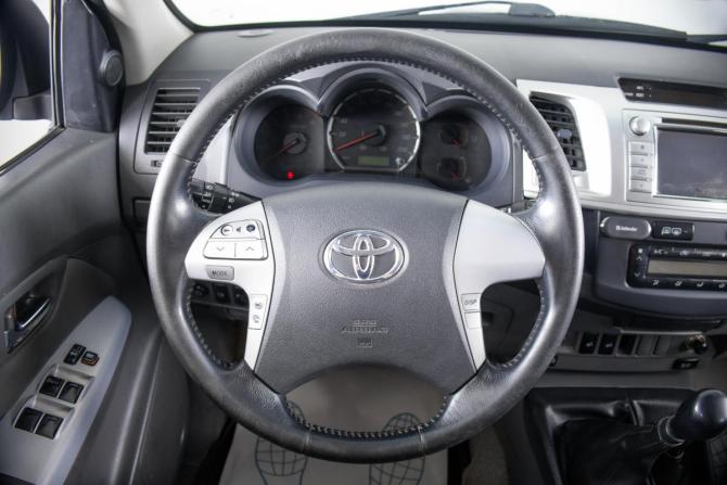 Toyota Hilux VII Рестайлинг с пробегом 2012 года, цена 1 649 000 рублей, 333265 км, offers.body_type.unknown, Автокод Объявления