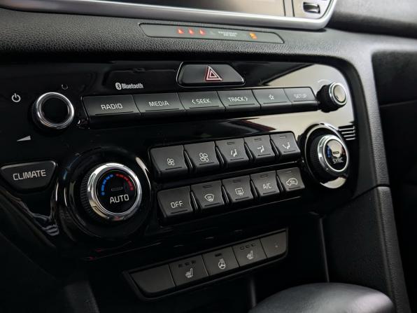 Kia Sportage IV Рестайлинг с пробегом 2021 года, цена 2 750 000 рублей, 76347 км, внедорожник, Автокод Объявления