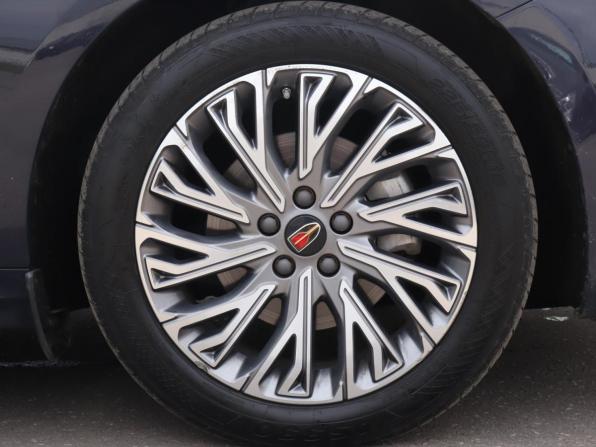 Hongqi H5 II с пробегом 2024 года, цена 2 999 000 рублей, 41320 км, седан, Автокод Объявления