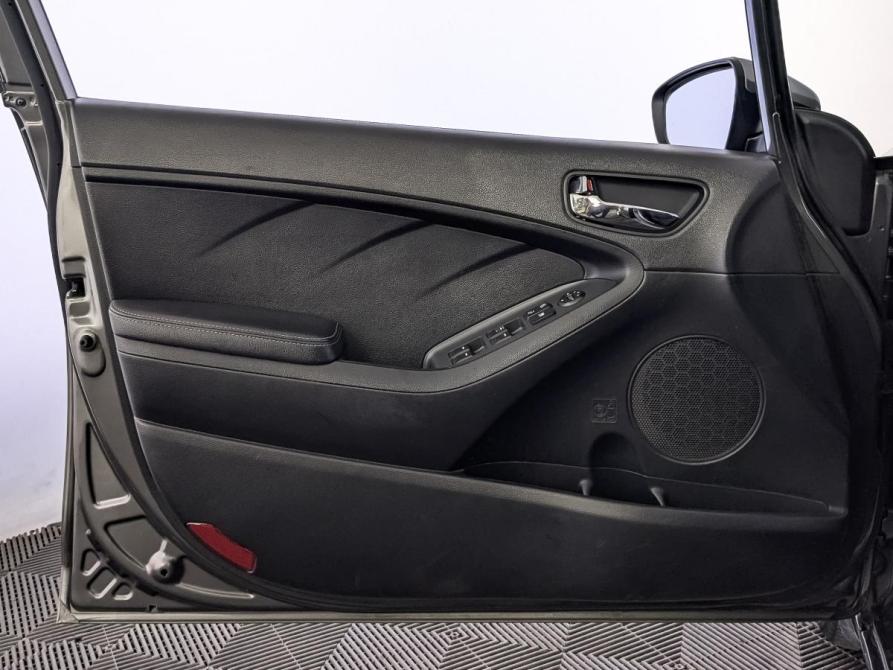 Kia Cerato III Рестайлинг (Classic) Москва  - изображение 19