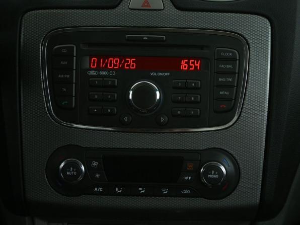 Ford Focus II Рестайлинг с пробегом 2010 года, цена 532 000 рублей, 180700 км, хэтчбек, Автокод Объявления