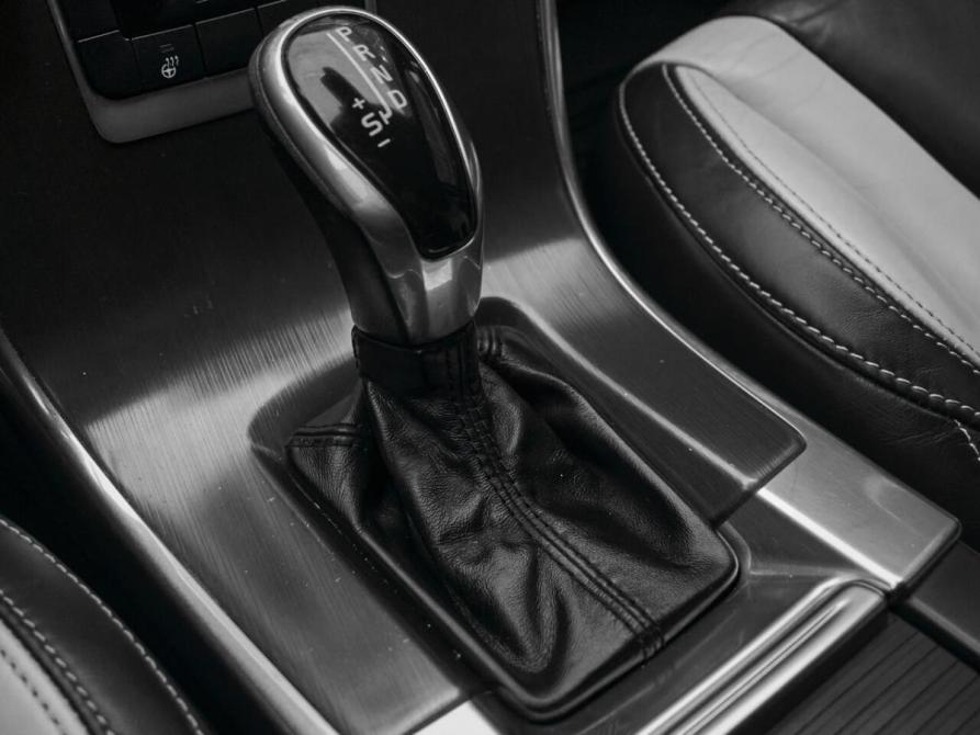 Volvo XC60 I Рестайлинг Екатеринбург  - изображение 19
