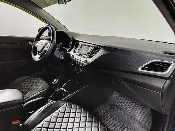 Hyundai Solaris II с пробегом 2018 года, цена 1 250 000 рублей, 91115 км, седан, Автокод Объявления