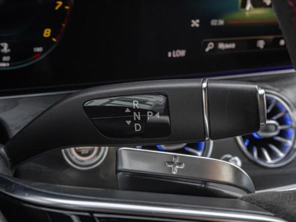 Mercedes-Benz E-Класс V (W213 S213 C238) Рестайлинг с пробегом 2021 года, цена 4 600 000 рублей, 99077 км, седан, Автокод Объявления