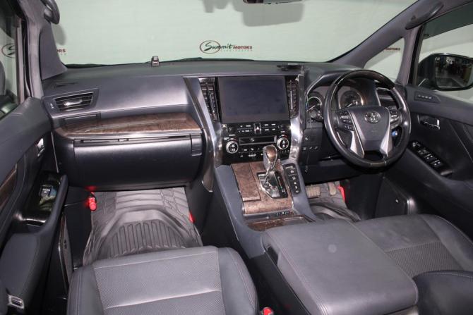 Toyota Alphard III Рестайлинг с пробегом 2021 года, цена 5 500 000 рублей, 105211 км, минивэн, Автокод Объявления