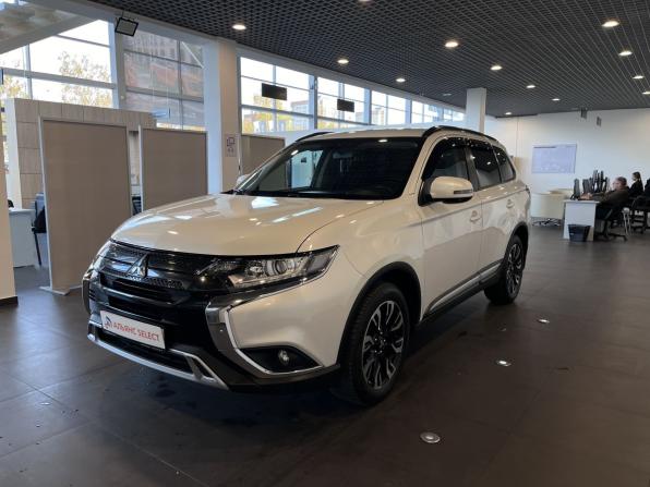 Mitsubishi Outlander III Рестайлинг 3 с пробегом 2021 года, цена 2 740 000 рублей, 53843 км, внедорожник, Автокод Объявления