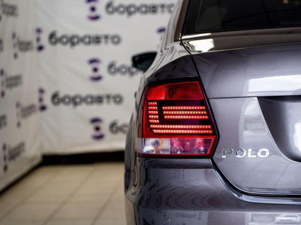 Volkswagen Polo V Рестайлинг с пробегом 2017 года, цена 1 210 000 рублей, 76278 км, седан, Автокод Объявления