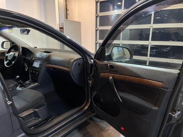 Skoda Octavia II (A5) Рестайлинг с пробегом 2011 года, цена 588 000 рублей, 284604 км, лифтбек, Автокод Объявления