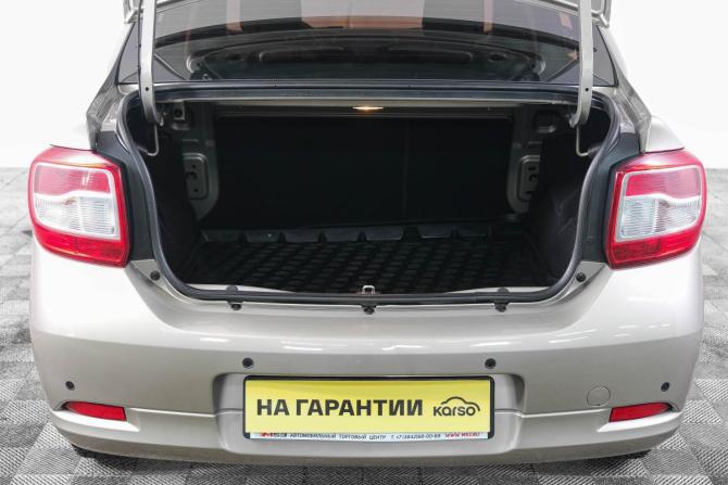 Renault Logan II с пробегом 2017 года, цена 889 000 рублей, 109000 км, седан, Автокод Объявления
