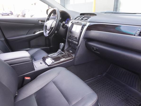 Toyota Camry VII (XV50) Рестайлинг с пробегом 2016 года, цена 1 850 000 рублей, 122943 км, седан, Автокод Объявления
