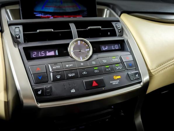 Lexus NX I с пробегом 2016 года, цена 2 580 000 рублей, 140207 км, внедорожник, Автокод Объявления