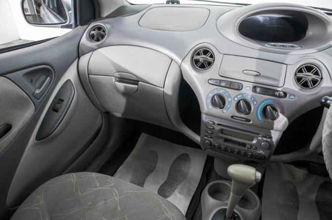 Toyota Platz с пробегом 2000 года, цена 349 000 рублей, 300000 км, седан, Автокод Объявления