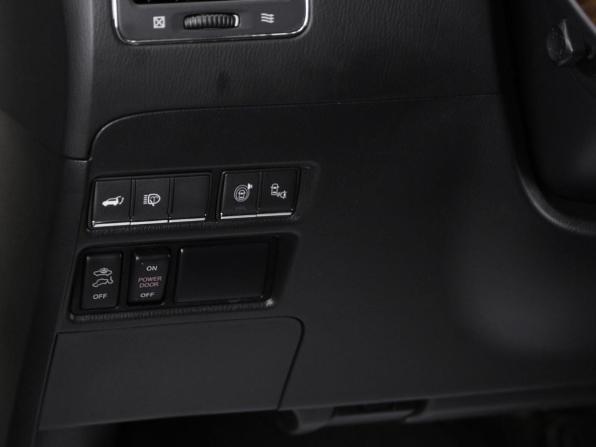 Nissan Patrol VI (Y62) Рестайлинг с пробегом 2015 года, цена 2 089 000 рублей, 111805 км, внедорожник, Автокод Объявления