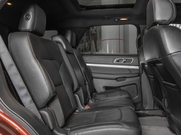 Ford Explorer V Рестайлинг с пробегом 2016 года, цена 2 100 000 рублей, 223439 км, внедорожник, Автокод Объявления