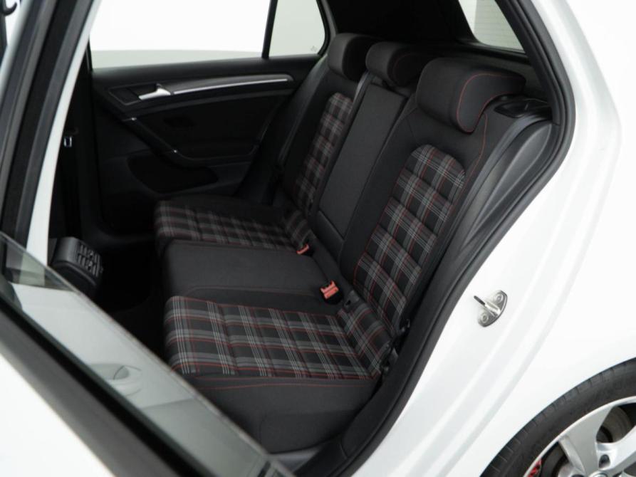 Volkswagen Golf GTI VII Рестайлинг Москва  - изображение 9