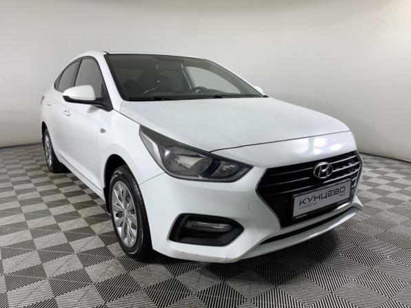 Hyundai Solaris II с пробегом 2018 года, цена 1 189 000 рублей, 240000 км, седан, Автокод Объявления