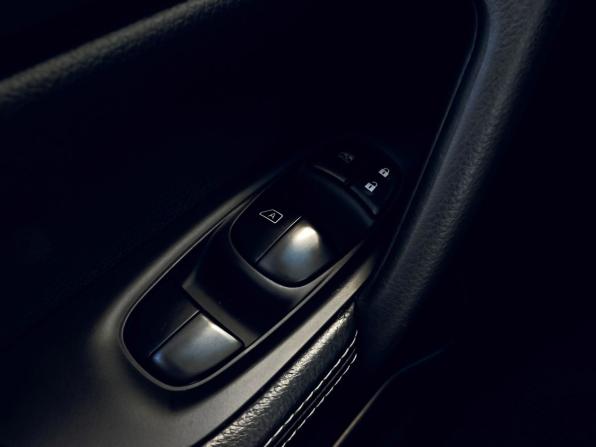 Nissan Qashqai II с пробегом 2018 года, цена 1 554 000 рублей, 112000 км, внедорожник, Автокод Объявления
