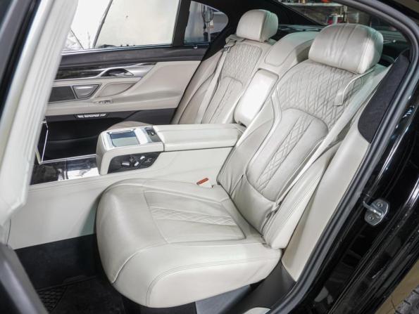 BMW 7 серии VI (G11/G12) с пробегом 2016 года, цена 3 199 000 рублей, 203753 км, седан, Автокод Объявления