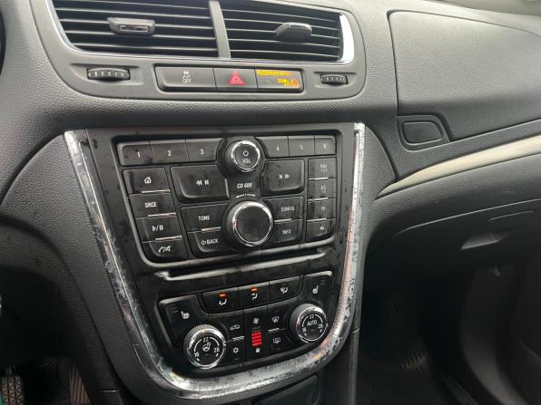 Opel Mokka I с пробегом 2014 года, цена 1 099 000 рублей, 158000 км, внедорожник, Автокод Объявления